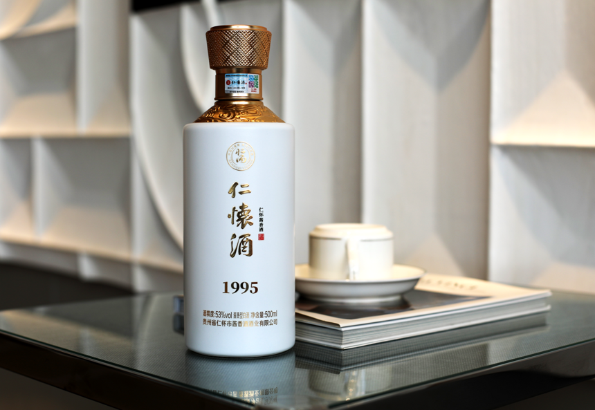 你知道为什么白酒不“白”吗?