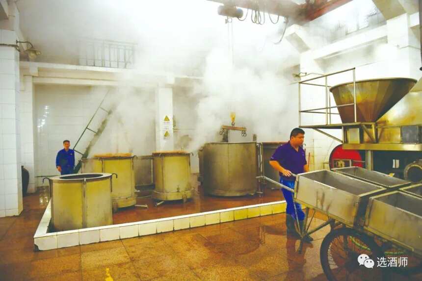 白酒的蒸粮过程(白酒蒸粮过程温度)